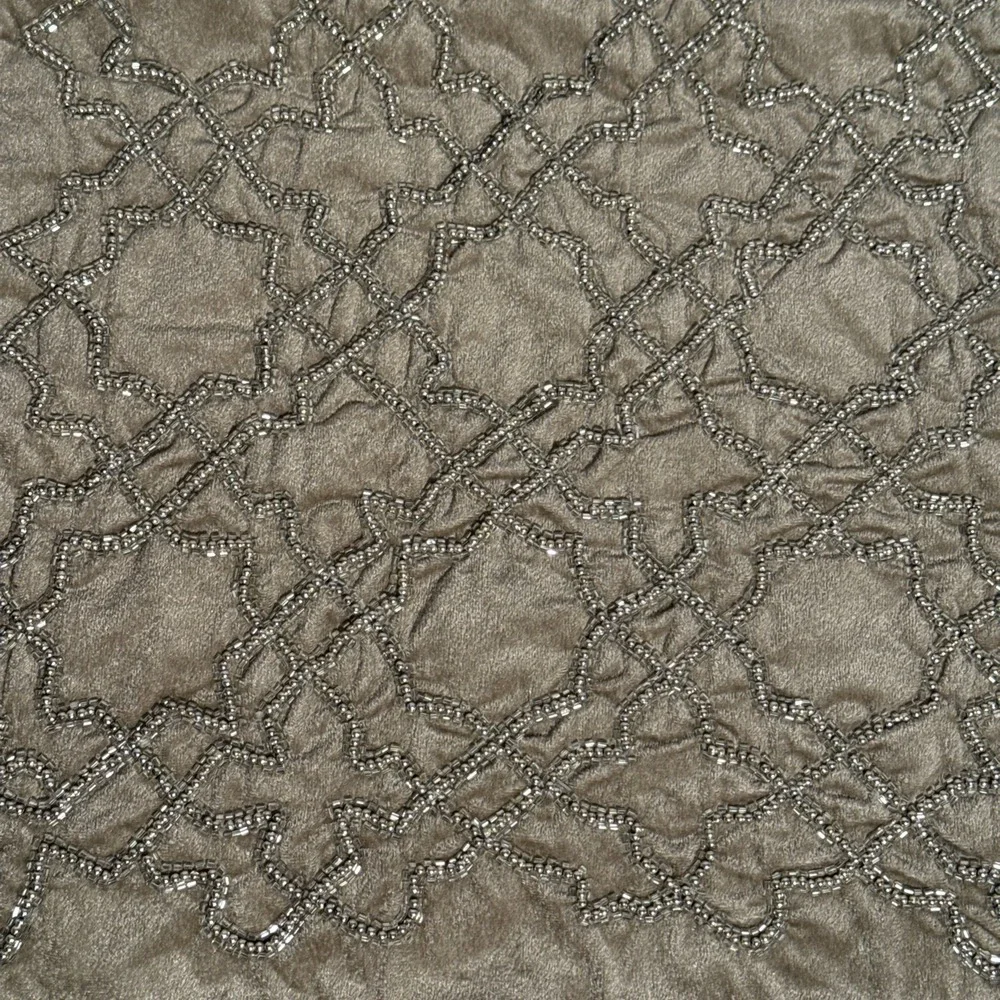 Tahari Elegant Beaded Snowflake Beige Table Runner Approx 58.25